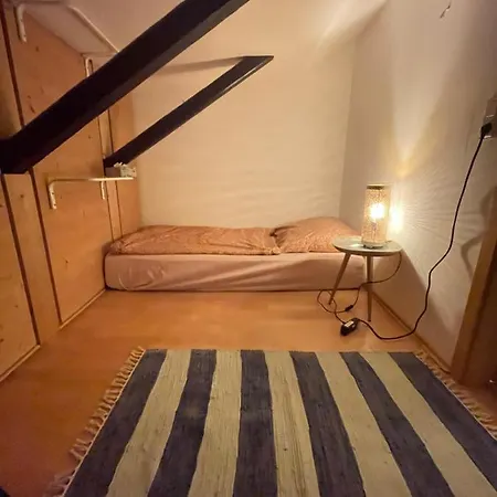 Euleundco Sleepovers Citycenter - Doppelstockbett Homestay szállás Eisenach